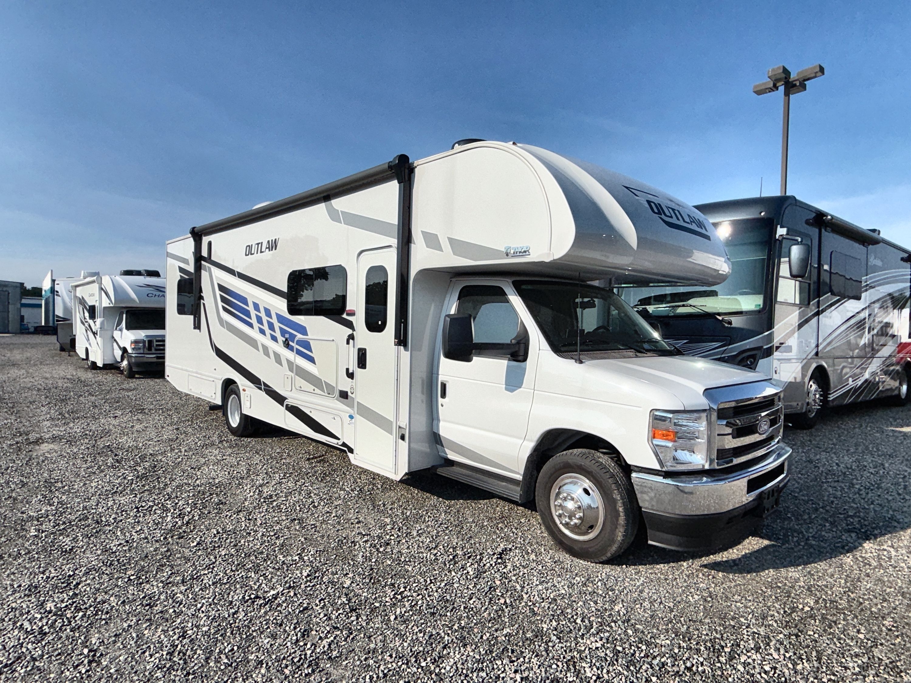 2026 Thor OUTLAW 29T RV