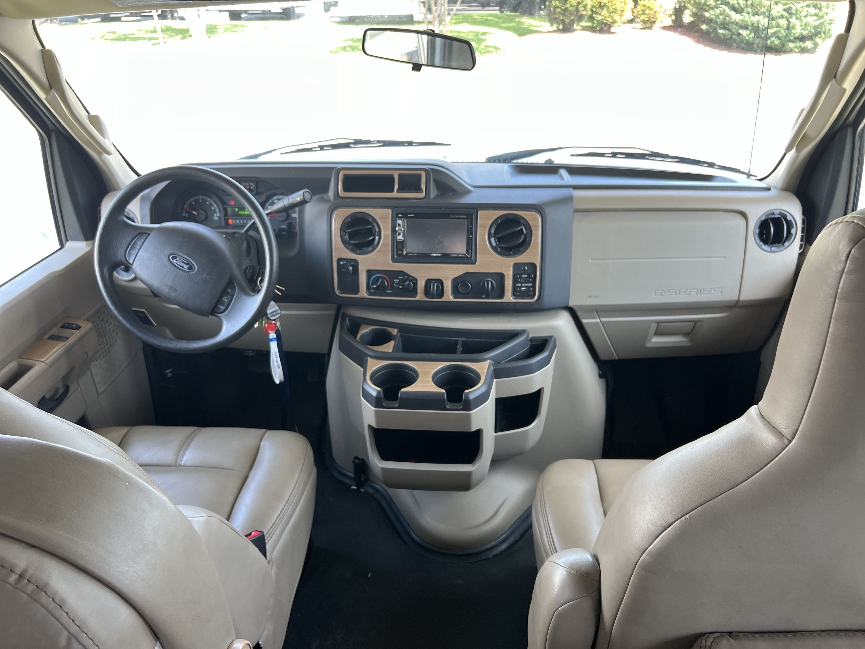 2019 Thor CHATEAU 26B in greenville NC
