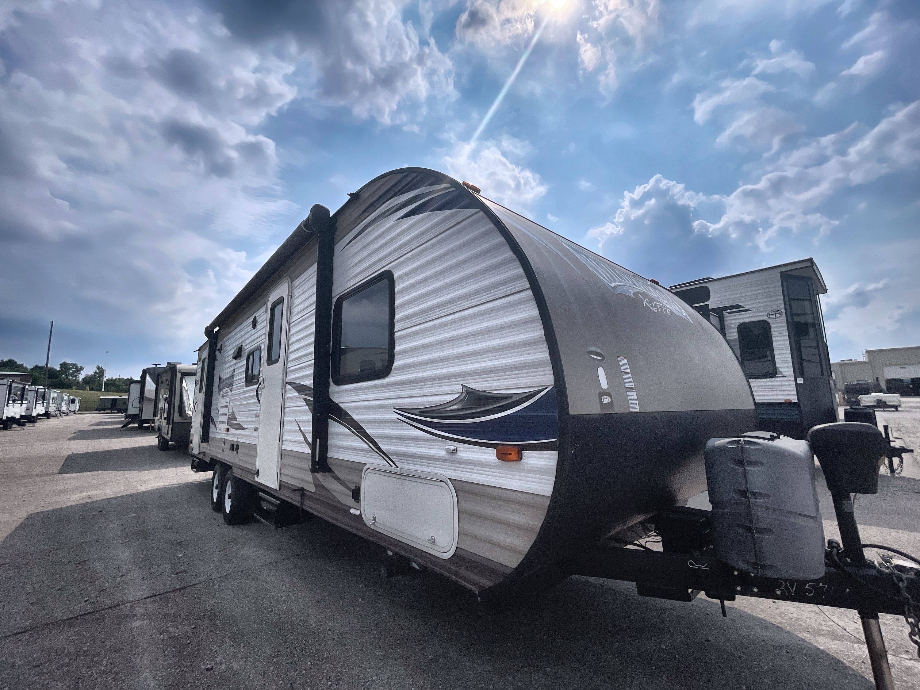 2016 Forest River WILDWOOD X-LITE 262BHXL in huber heights OH