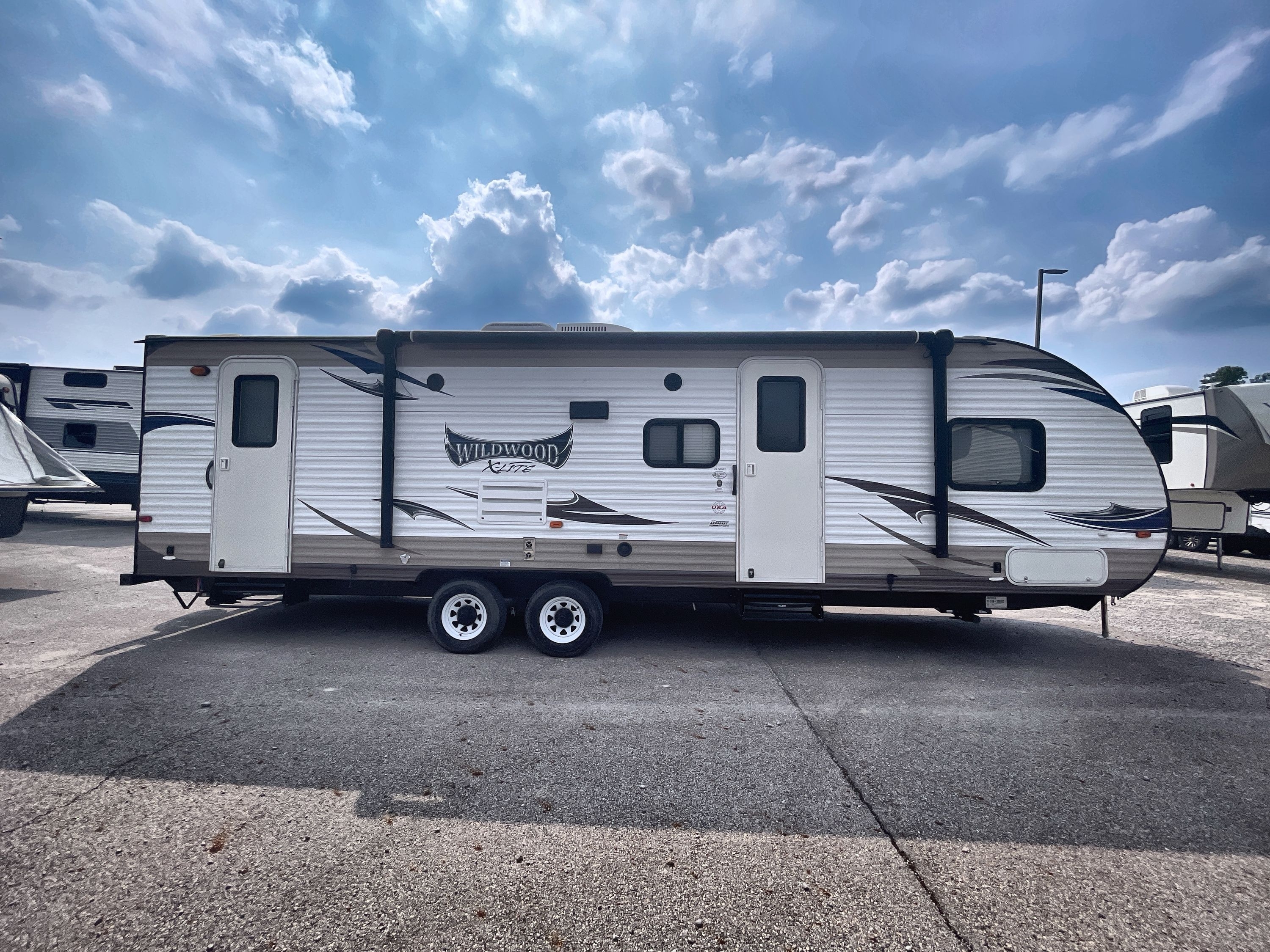 2016 Forest River WILDWOOD X-LITE 262BHXL in huber heights OH