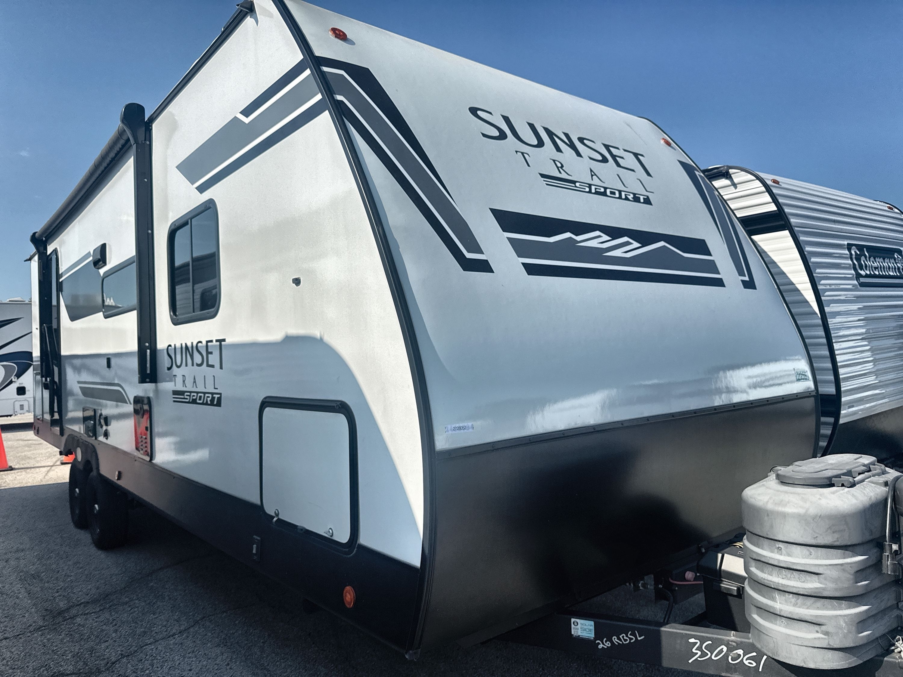 2025 Crossroads SUNSET TRAIL 26RBS RV