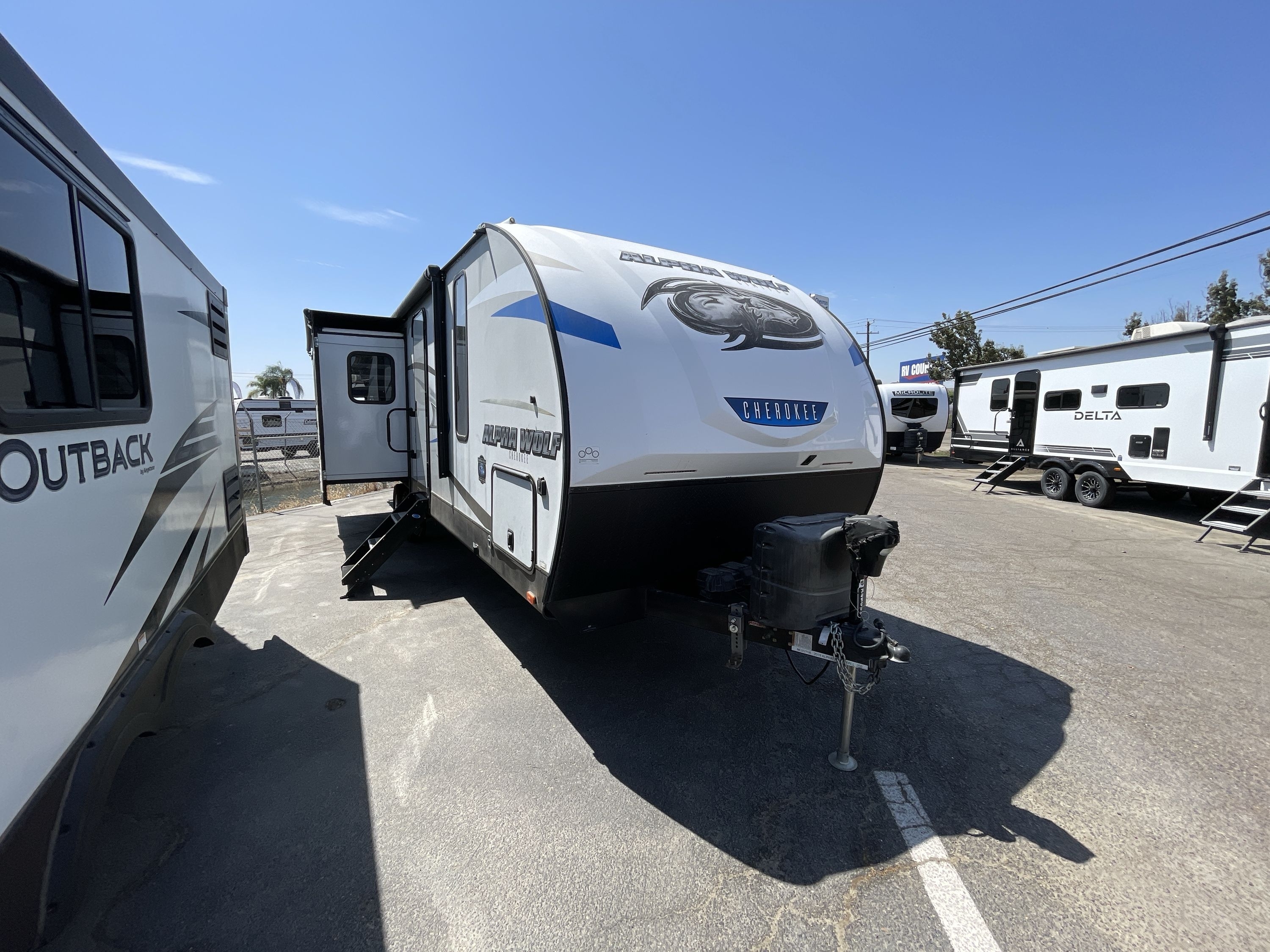 2020 Forest River ALPHA WOLF 26RL-L in fresno CA