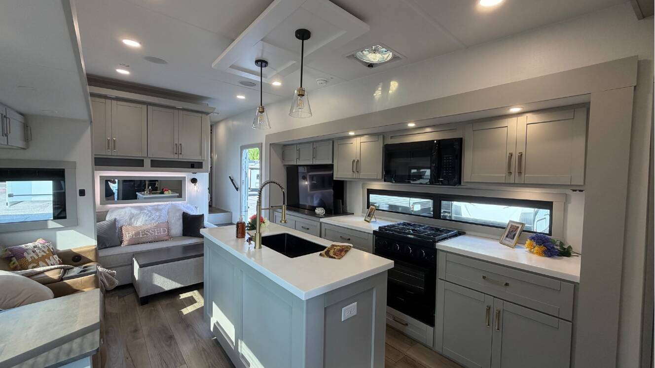 A photo of this 2025 Brinkley MODEL Z 3400
