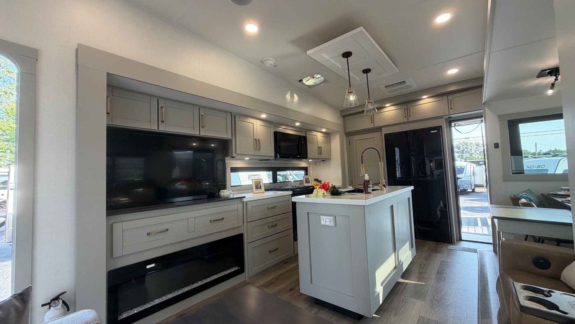 View more photos of this listing