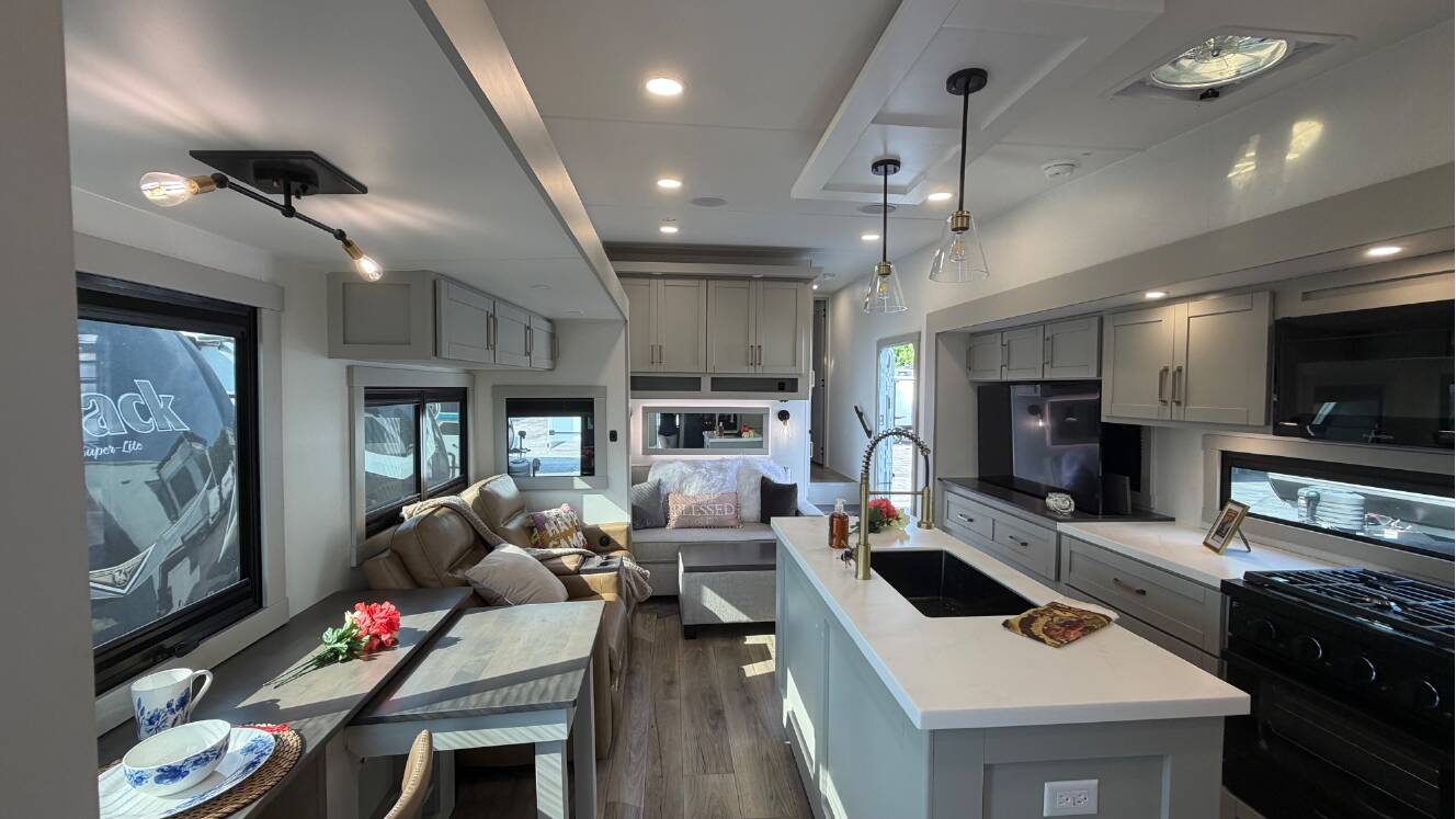 A photo of this 2025 Brinkley MODEL Z 3400