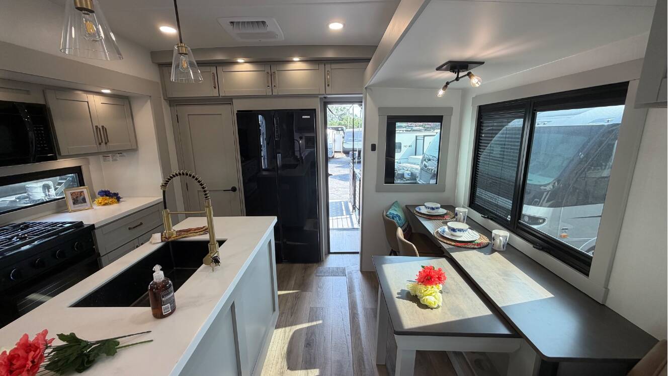 A photo of this 2025 Brinkley MODEL Z 3400