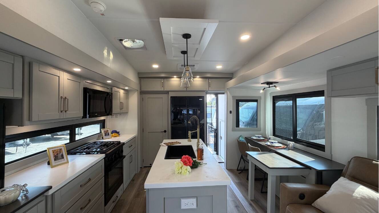 A photo of this 2025 Brinkley MODEL Z 3400