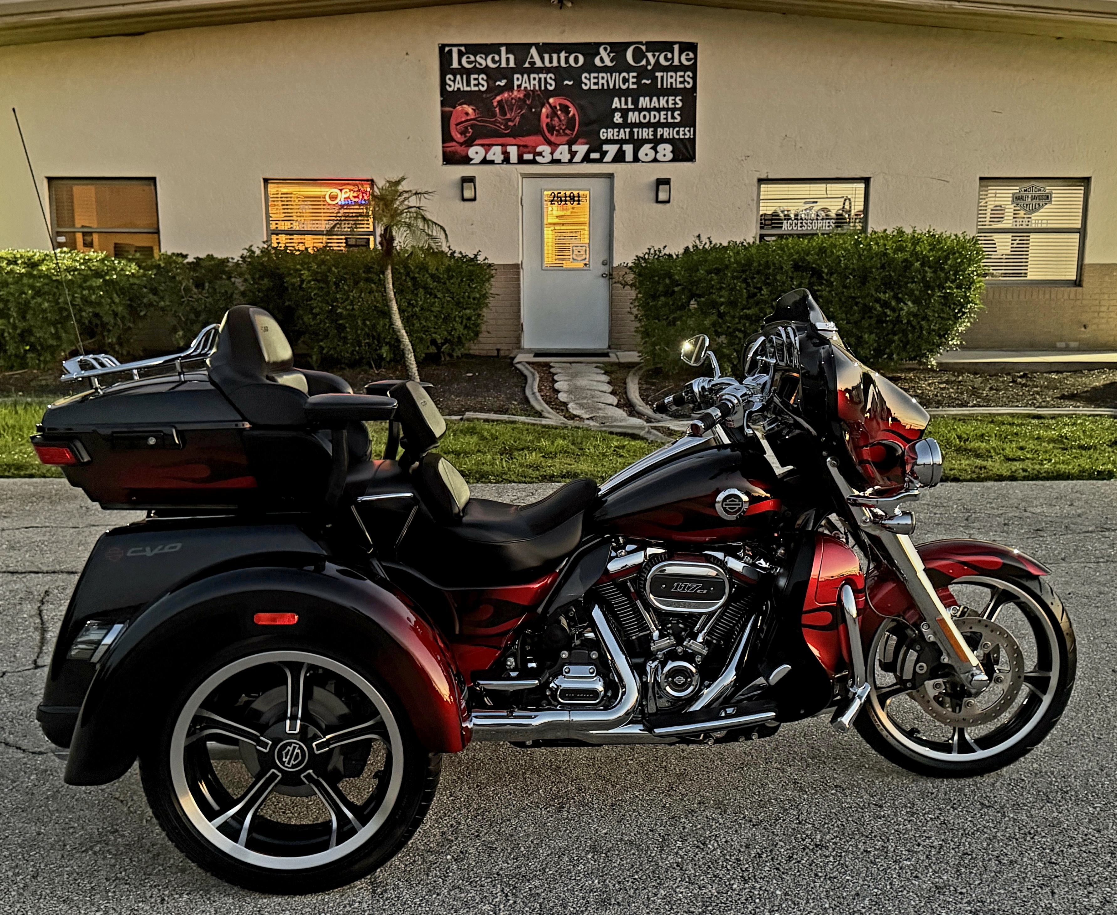 2022 Harley-Davidson FLHTCUTGSE CVO TRI GLIDE CVO in Punta Gorda, FL