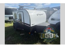 Travel Trailers: An RV Buyer Basics Guide image