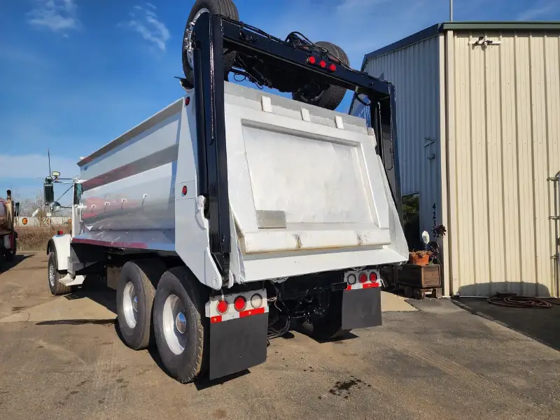 1996 FREIGHTLINER FLD120