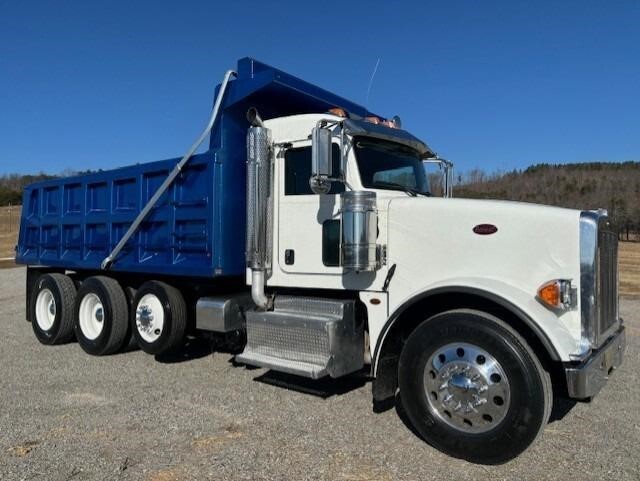 2017 PETERBILT 367 in Chatham, VA