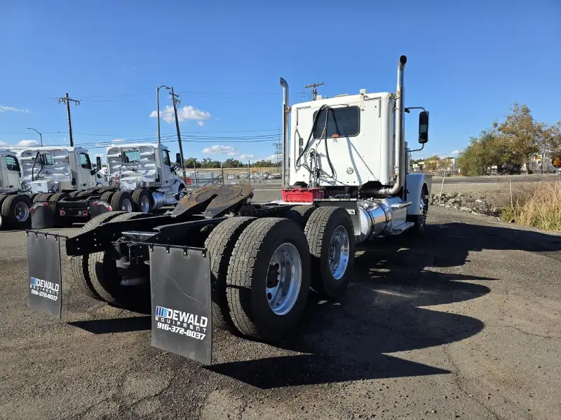 2014 FREIGHTLINER CORONADO 122 SD