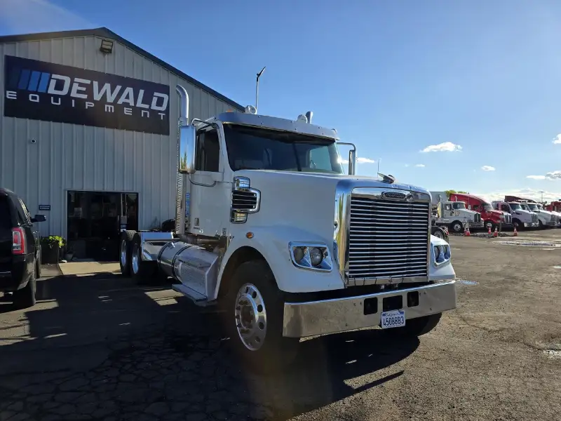 2014 FREIGHTLINER CORONADO 122 SD