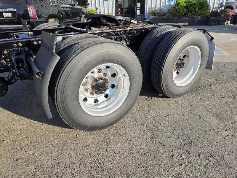 2021 KENWORTH T680