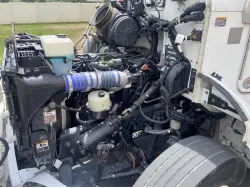 2015 PETERBILT 337
