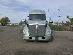 2021 KENWORTH T680