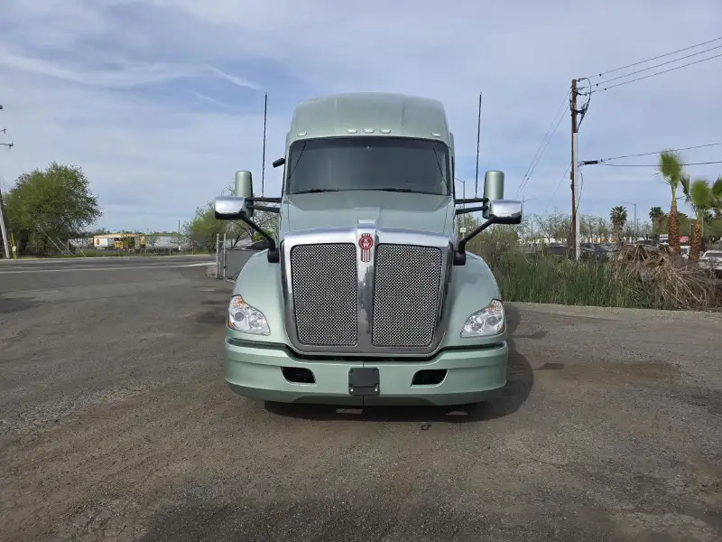2021 KENWORTH T680