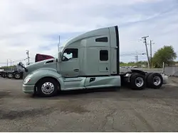 2021 KENWORTH T680
