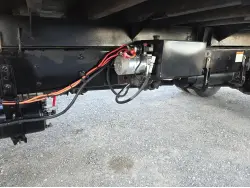 2011 FREIGHTLINER BUSINESS CLASS M2 106