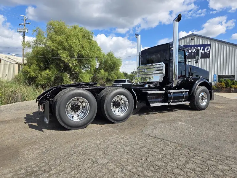 1999 KENWORTH T800