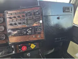 1999 KENWORTH T800