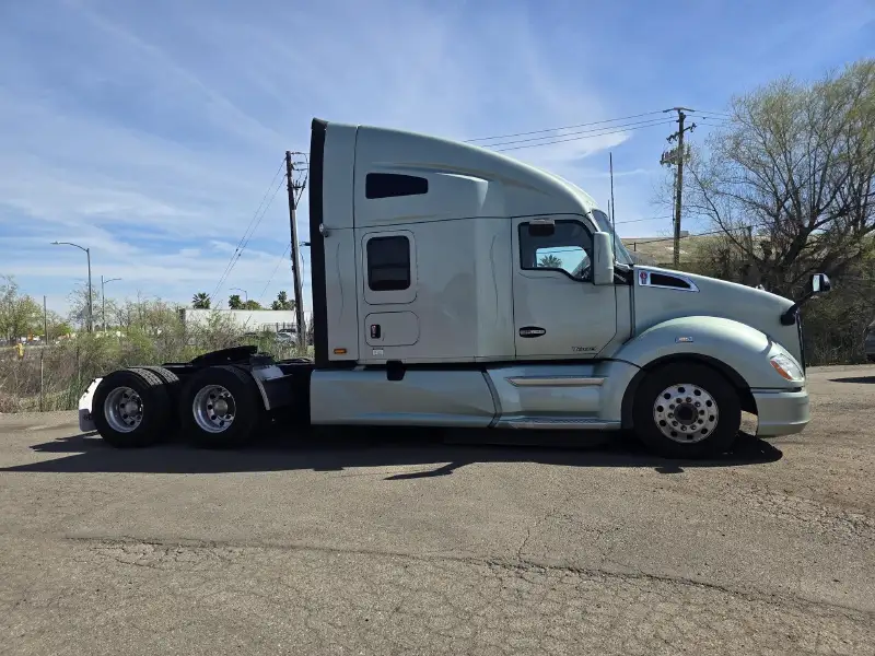 2021 KENWORTH T680