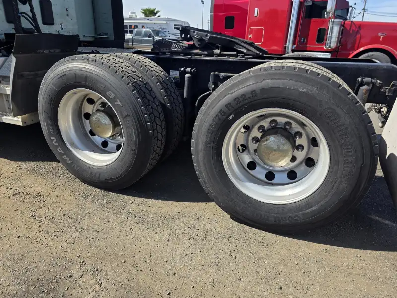 2021 KENWORTH T680