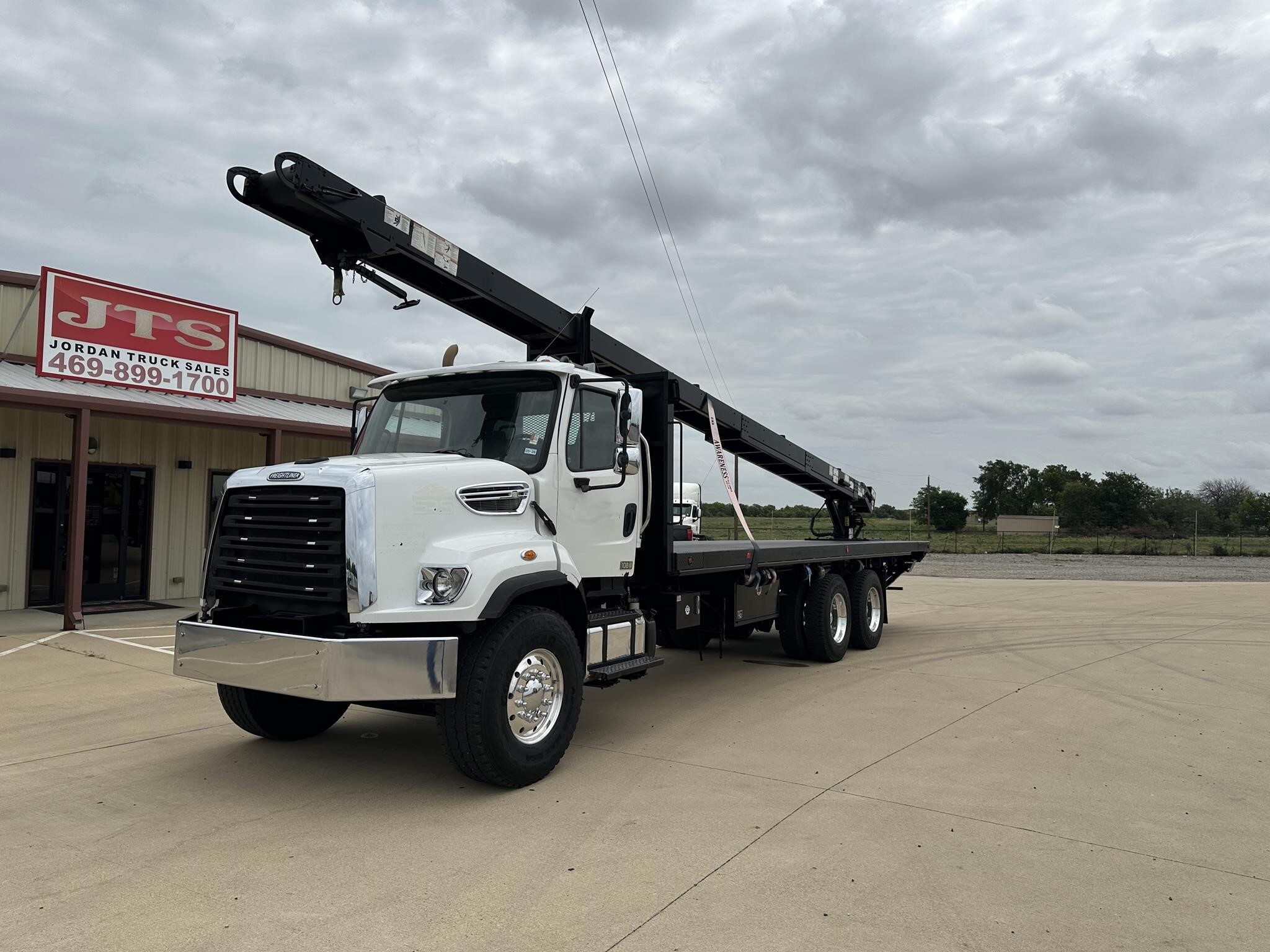 2014 FREIGHTLINER 108 SD in Rhome, TX