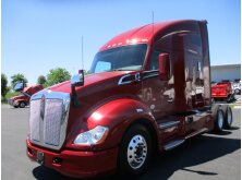 3 of the Best Sleeper Cab Trucks image