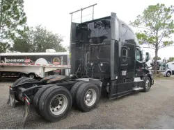 2018 FREIGHTLINER CASCADIA 126