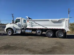 2022 KENWORTH T880