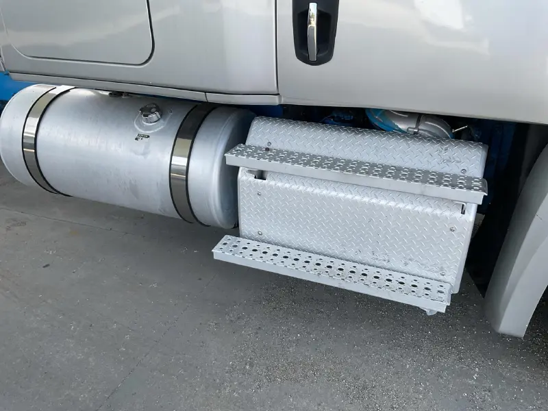 2019 FREIGHTLINER CASCADIA 126
