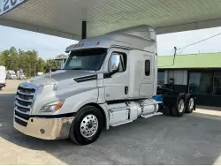 2019 FREIGHTLINER CASCADIA 126