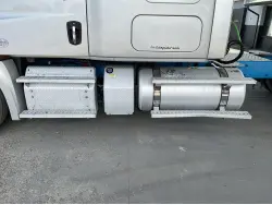 2019 FREIGHTLINER CASCADIA 126