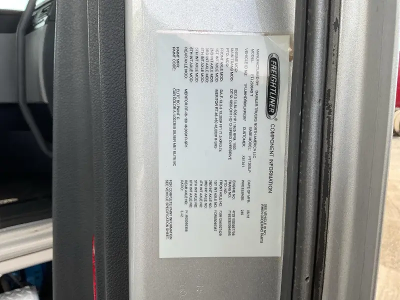 2019 FREIGHTLINER CASCADIA 126