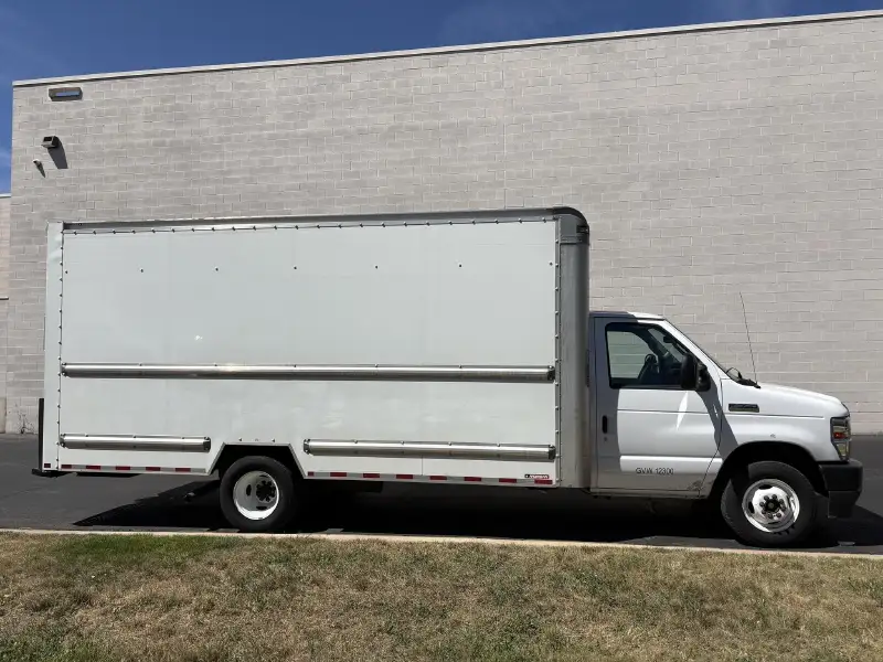 2022 FORD ECONOLINE