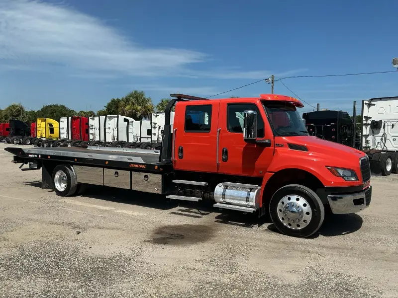 2025 INTERNATIONAL MV 607