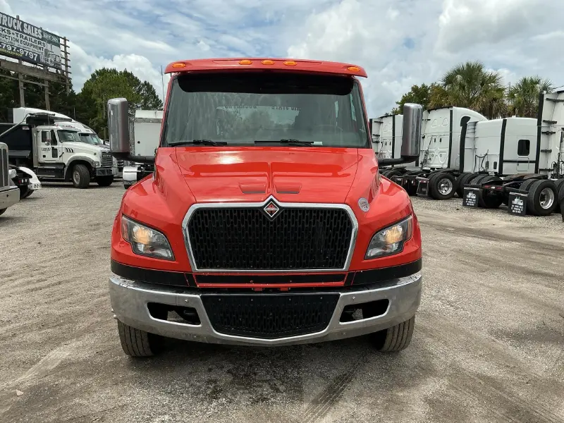 2025 INTERNATIONAL MV 607