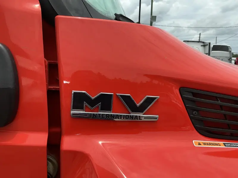 2025 INTERNATIONAL MV 607