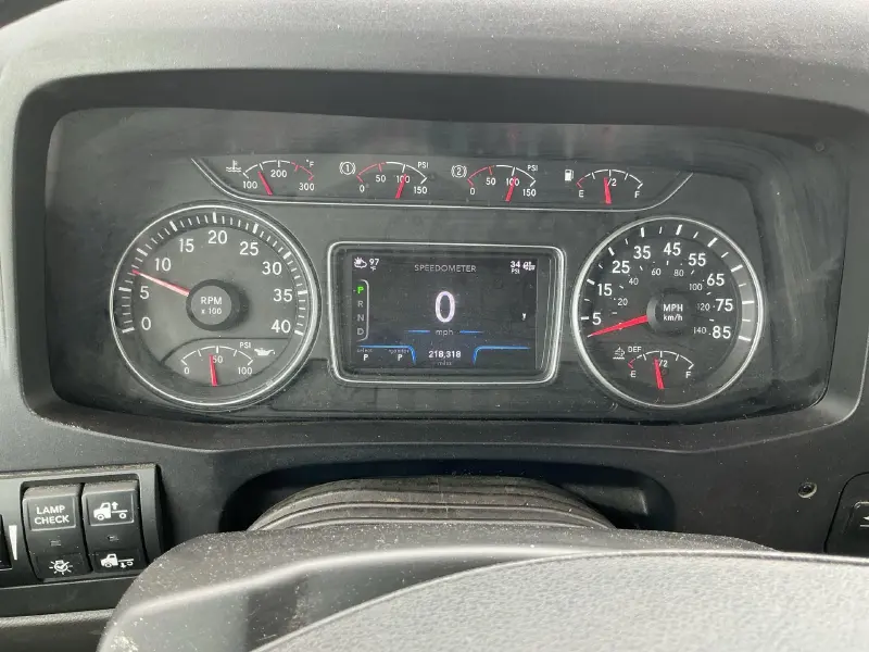 2025 INTERNATIONAL MV 607