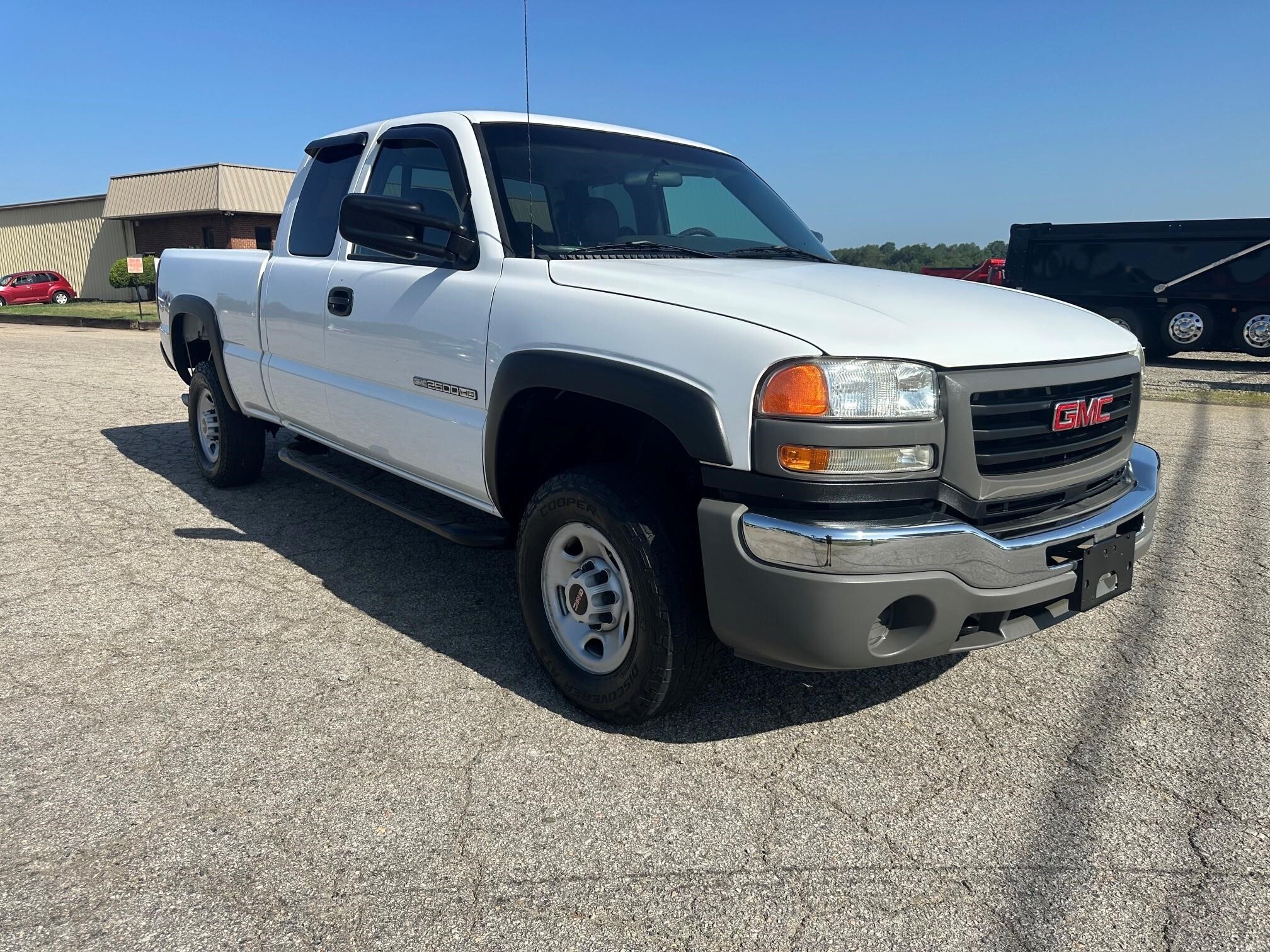 2004 GMC SIERRA in Chatham, VA