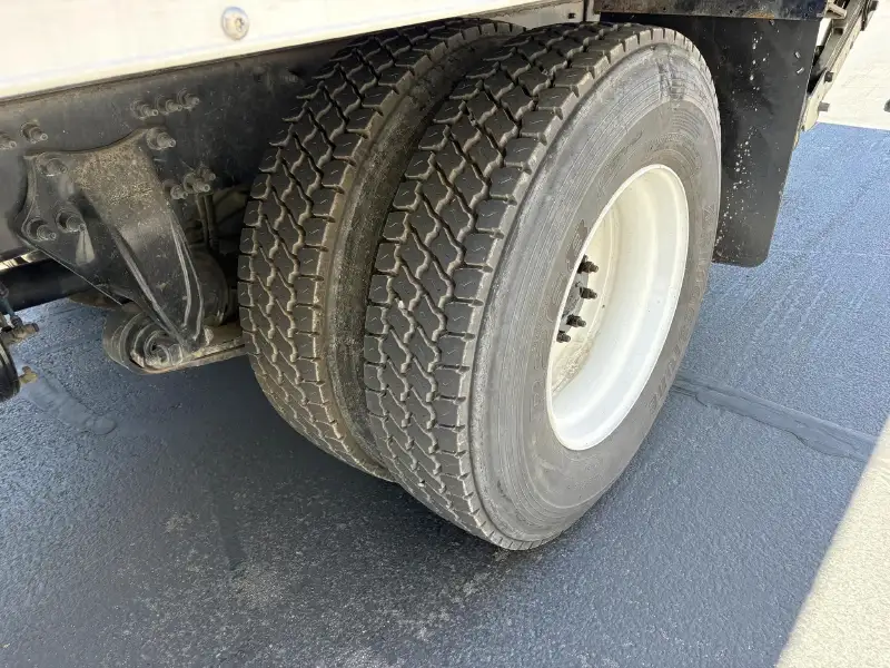 2019 FREIGHTLINER BUSINESS CLASS M2 106