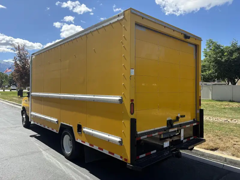 2022 FORD ECONOLINE