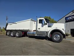 2024 KENWORTH W990