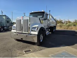 2024 KENWORTH W990