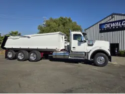 2024 KENWORTH W990