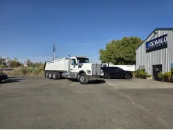 2024 KENWORTH W990