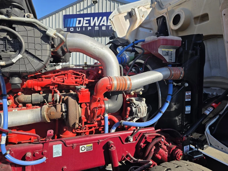 2024 KENWORTH W990