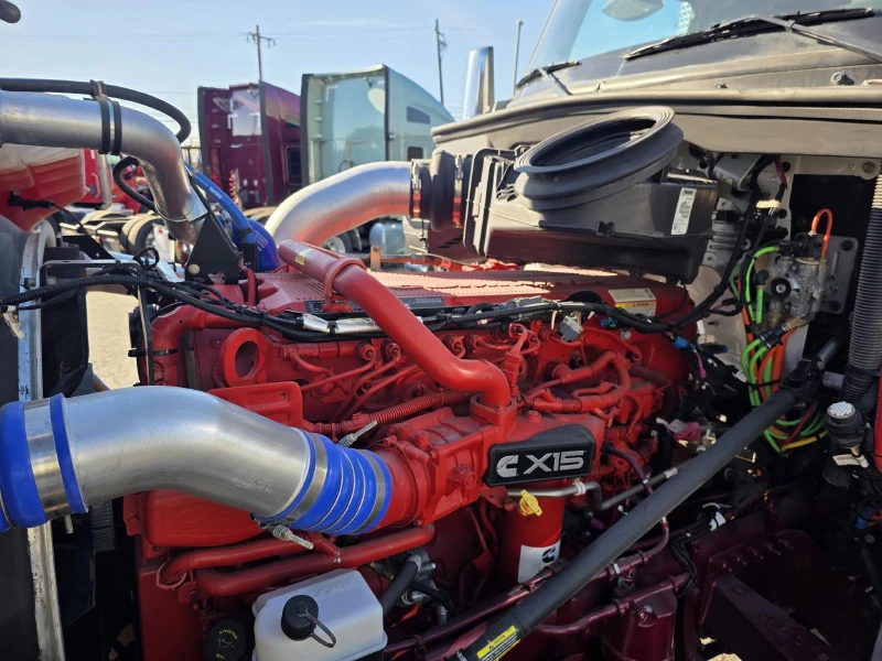2024 KENWORTH W990