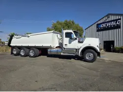 2024 KENWORTH W990
